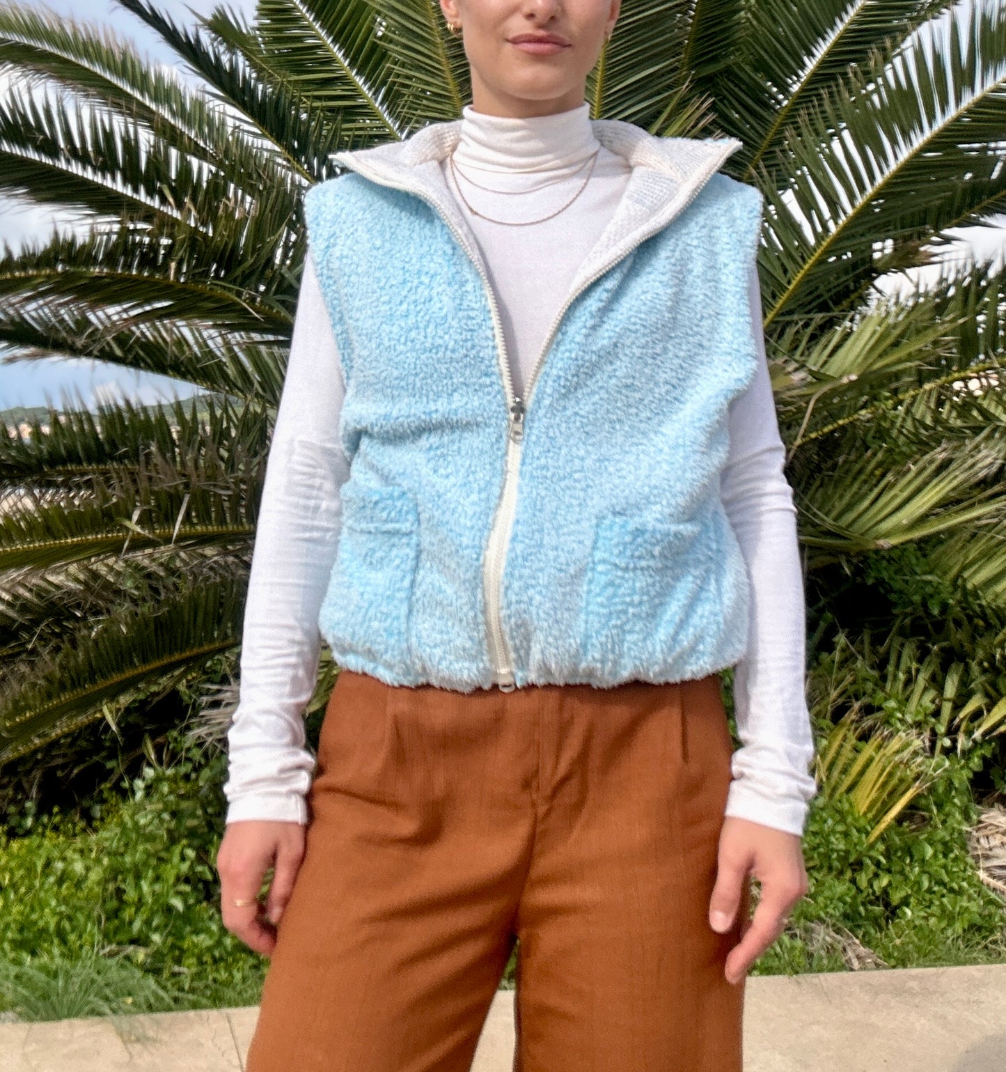 Reversible vest