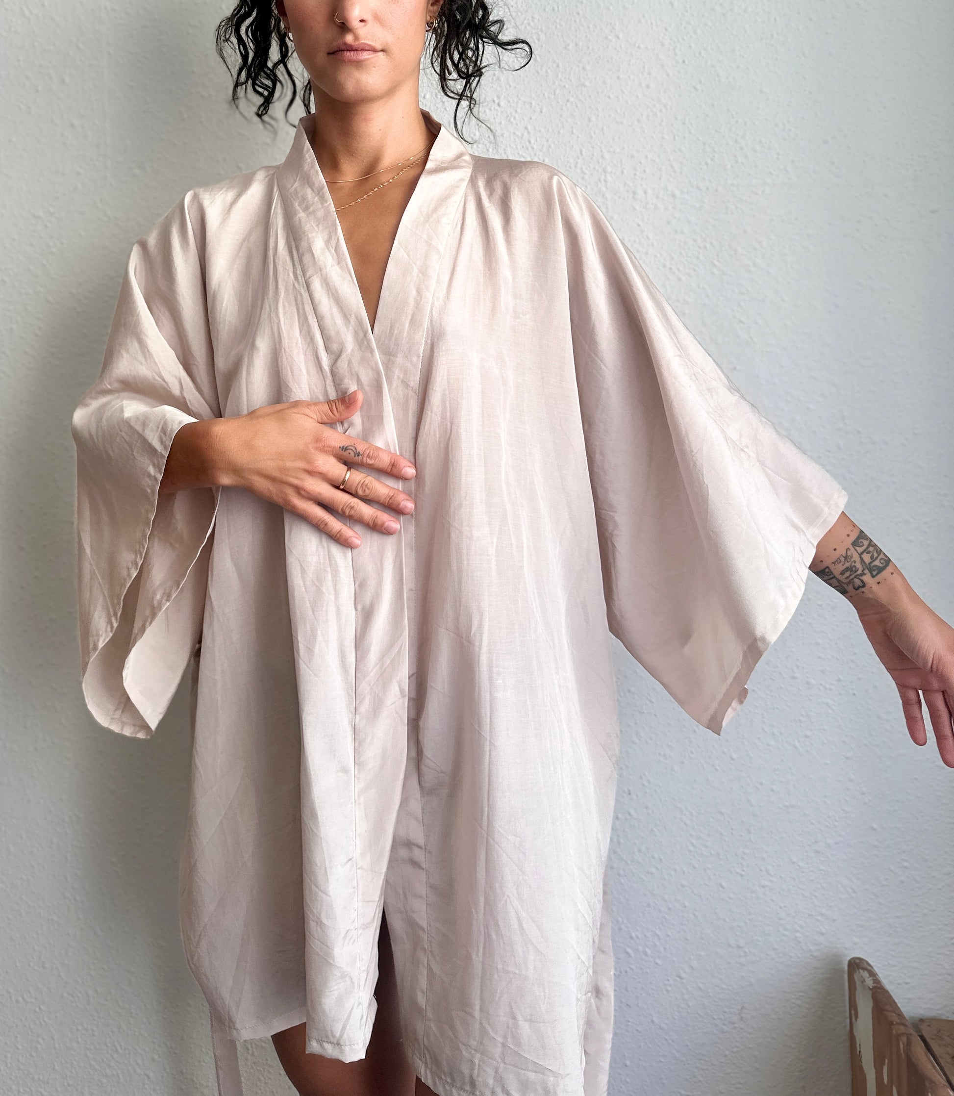 Beige kimono