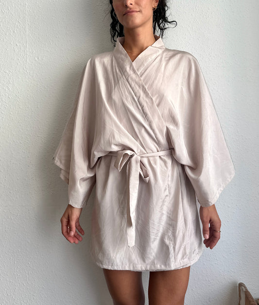 Beige kimono