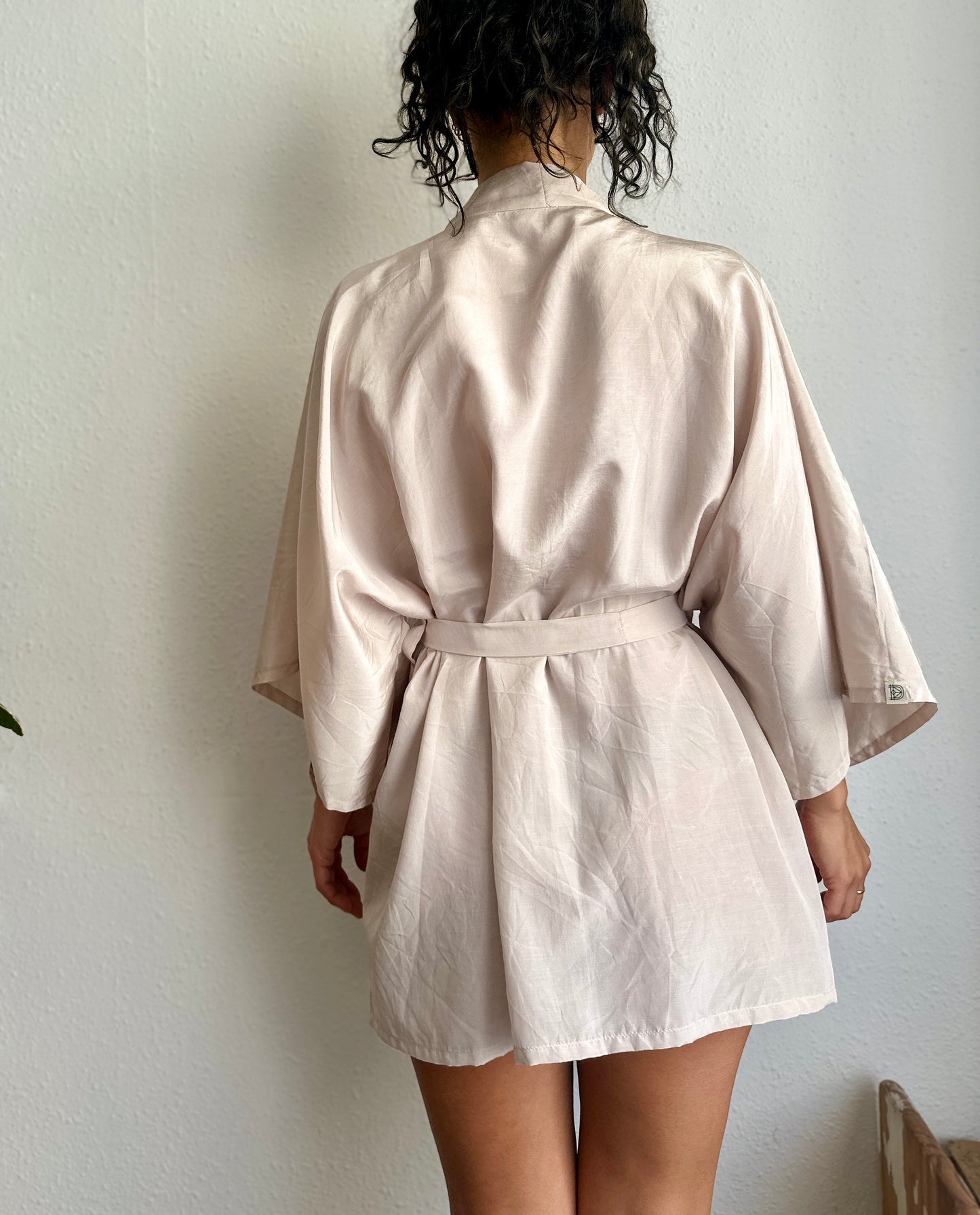 Beige kimono