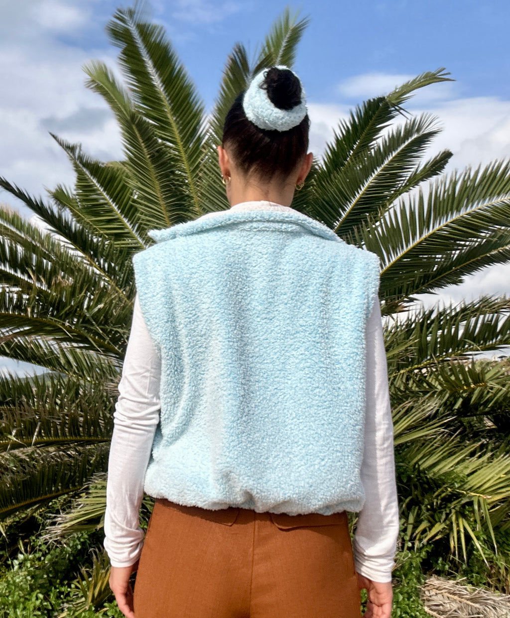 Reversible vest