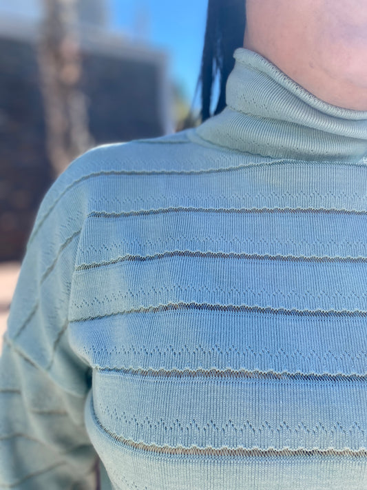 Mint pullover
